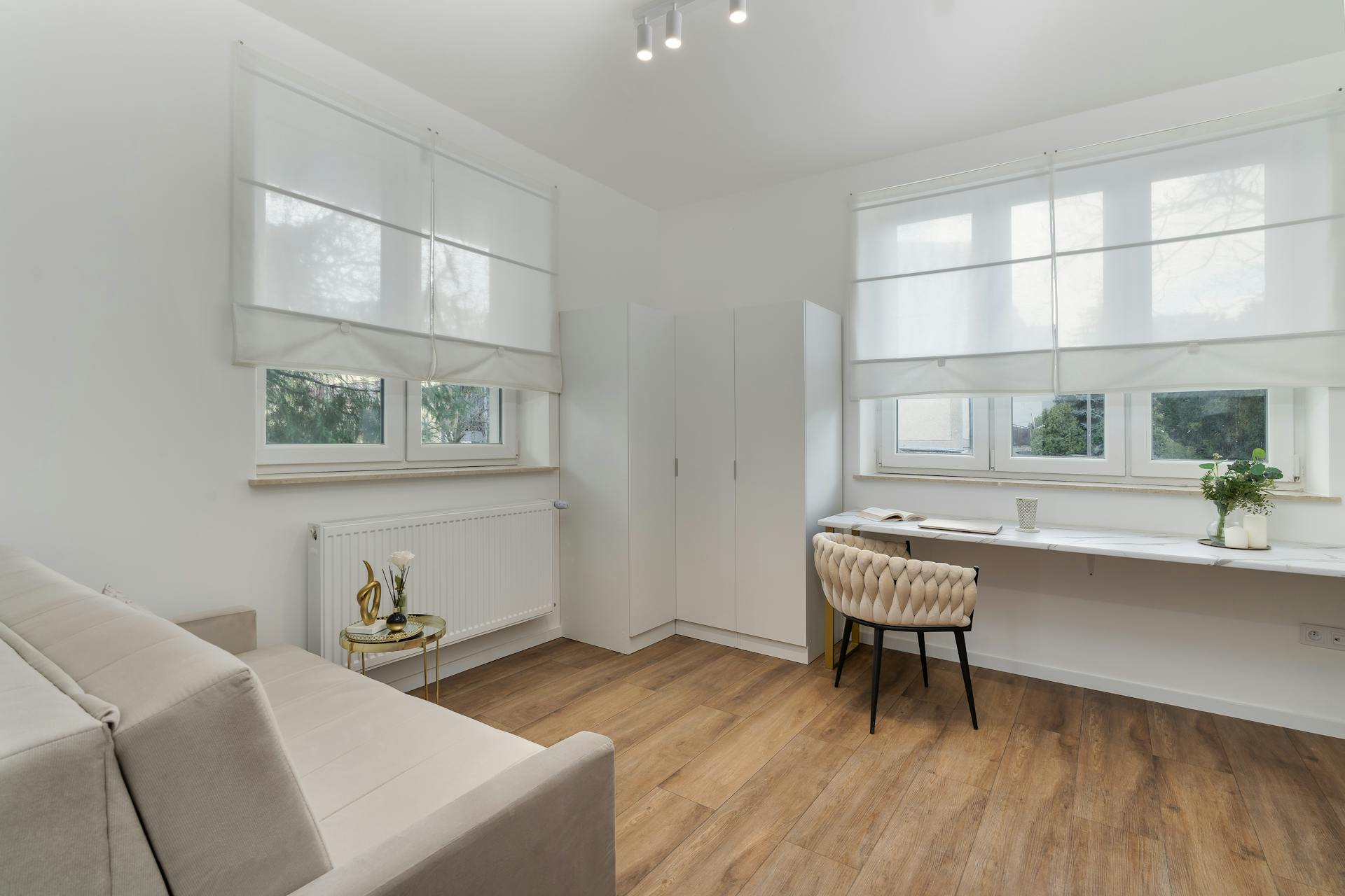 Roller Blinds in Qatar Roller Blinds in Qatar