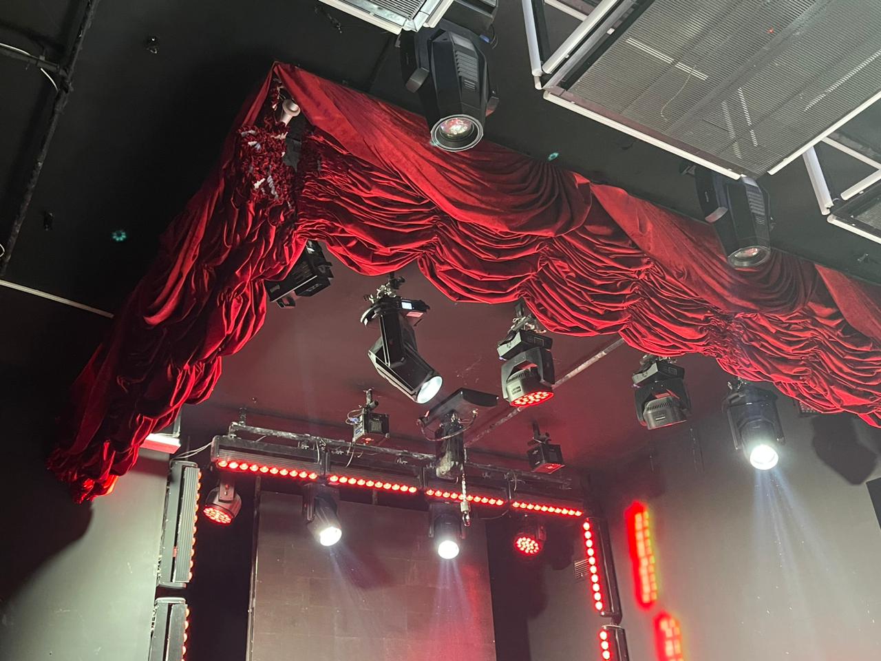 stage curtains stage curtains