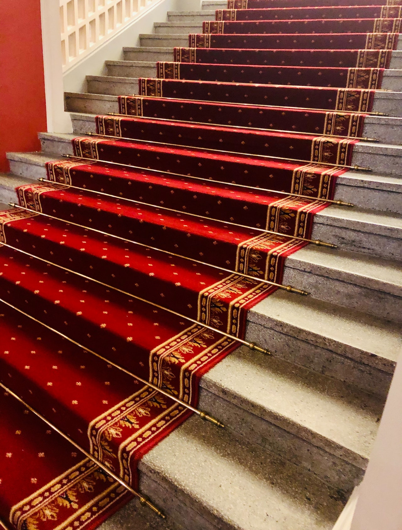 Stairs Carpets in Qatar 1 Stairs Carpets